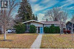 43 Spinks DRIVE  Saskatoon, SK S7H 3X1