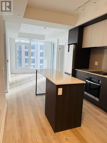 2805 - 395 Square One Drive, Mississauga, ON - Indoor Photo Showing Kitchen