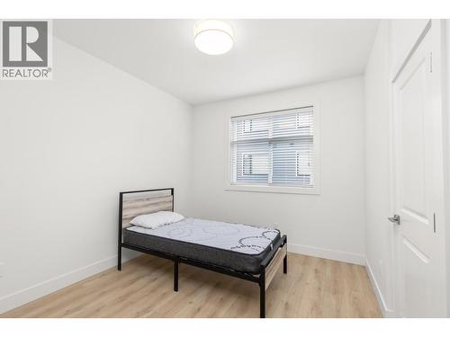 280 Nickel Road, Kelowna, BC - Indoor Photo Showing Bedroom