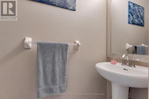 150 Urbancrest Private, Ottawa, ON - Indoor Photo Showing Bathroom