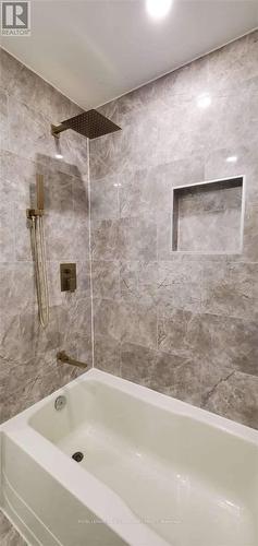 5058 Oscar Peterson Boulevard, Mississauga, ON - Indoor Photo Showing Bathroom