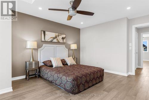 4838 Columbus Drive, Burlington, ON - Indoor Photo Showing Bedroom