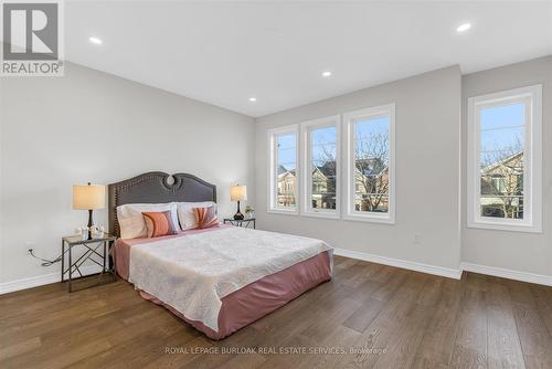 4838 Columbus Drive, Burlington, ON - Indoor Photo Showing Bedroom