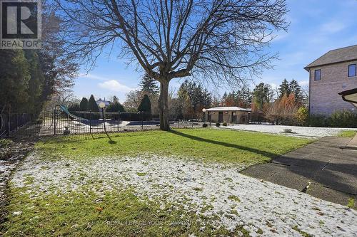 9 Westmount Park Road, Toronto, ON - Outdoor