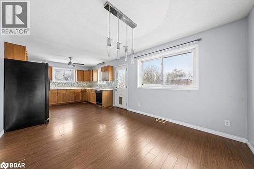 24 St Charles Street, Belleville, ON - Indoor