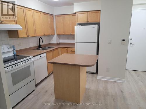 1623 - 3888 Duke Of York Boulevard, Mississauga, ON - Indoor Photo Showing Kitchen With Double Sink