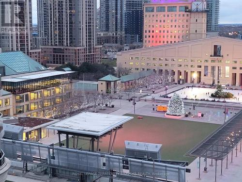 1623 - 3888 Duke Of York Boulevard, Mississauga, ON - Outdoor