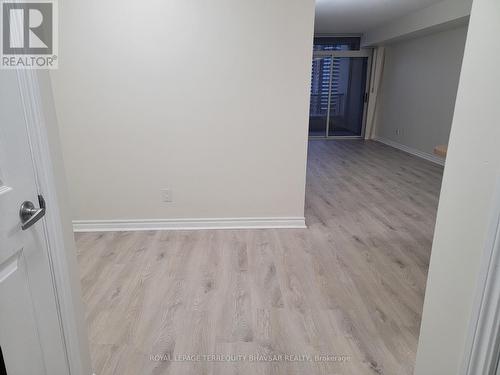 1623 - 3888 Duke Of York Boulevard, Mississauga, ON - Indoor Photo Showing Other Room