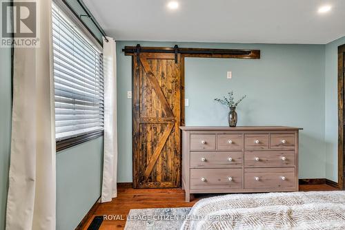 7567 Wildfern Drive, Mississauga, ON - Indoor Photo Showing Bedroom