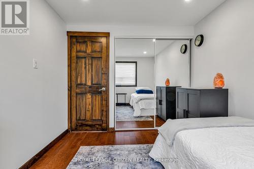 7567 Wildfern Drive, Mississauga, ON - Indoor Photo Showing Bedroom