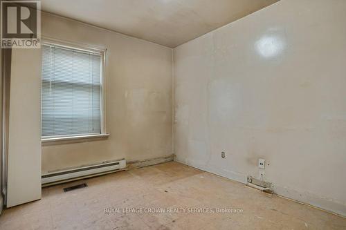 844 Stirling Avenue S, Kitchener, ON - Indoor Photo Showing Other Room