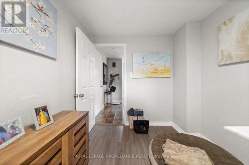 4 Kingsway Court, Belleville (Belleville Ward), ON - Indoor