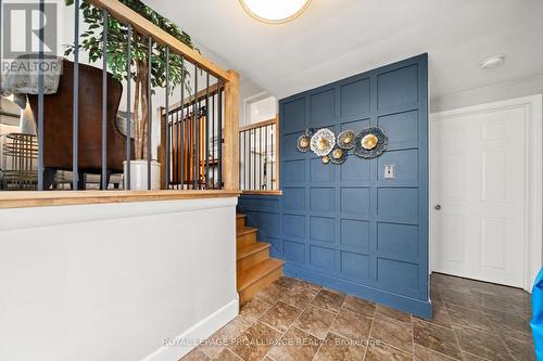4 Kingsway Court, Belleville (Belleville Ward), ON - Indoor Photo Showing Other Room
