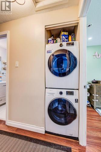 67 Burns Drive, Guelph, ON - Indoor Photo Showing Laundry Room