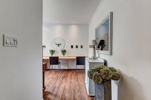 Bureau - 112 Av. Cornwall, Mont-Royal, QC - Indoor Photo Showing Other Room