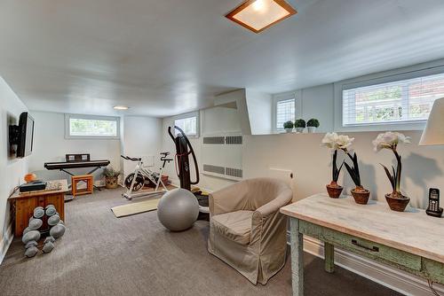 Playroom - 112 Av. Cornwall, Mont-Royal, QC - Indoor