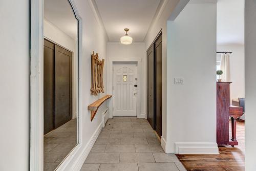 Hall d'entrée/Vestibule - 112 Av. Cornwall, Mont-Royal, QC - Indoor Photo Showing Other Room
