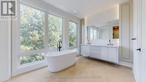 45 Drynoch Avenue, Richmond Hill, ON - Indoor Photo Showing Other Room