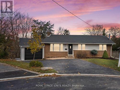 7 Isherwood Court, Mississauga, ON - Outdoor