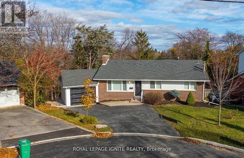 7 Isherwood Court, Mississauga, ON - Outdoor