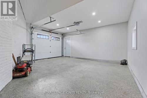 7 Isherwood Court, Mississauga, ON - Indoor Photo Showing Garage