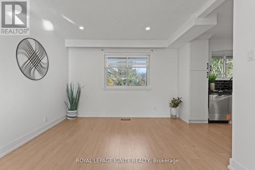 7 Isherwood Court, Mississauga, ON - Indoor Photo Showing Other Room