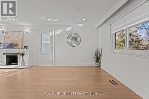 7 Isherwood Court, Mississauga, ON - Indoor Photo Showing Other Room