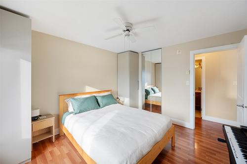 406-256 Hastings Avenue, Penticton, BC - Indoor Photo Showing Bedroom