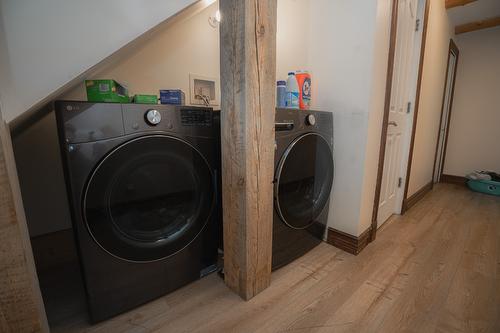 299 Seymour Street, Kamloops, BC - Indoor Photo Showing Laundry Room