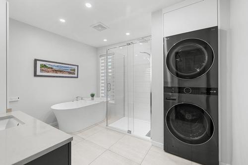 Salle de bains - 1161 Rue Tremblay, Lévis (Les Chutes-De-La-Chaudière-Ouest), QC - Indoor Photo Showing Laundry Room