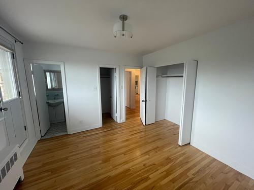 Chambre à coucher principale - 503-4921 Av. Clanranald, Montréal (Côte-Des-Neiges/Notre-Dame-De-Grâce), QC - Indoor Photo Showing Other Room