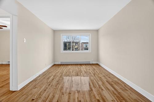 Salon - 3215  - 3217 Av. Laurier E., Montréal (Rosemont/La Petite-Patrie), QC - Indoor Photo Showing Other Room