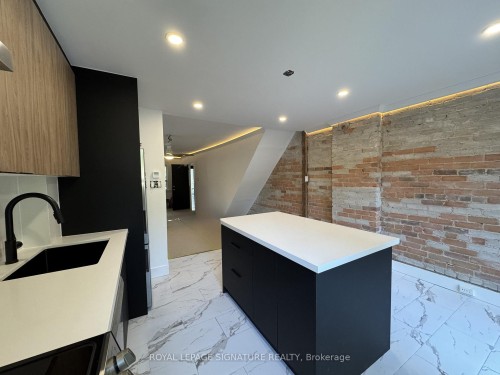 Main & Lower-25 Firstbrooke Road, Toronto, ON 