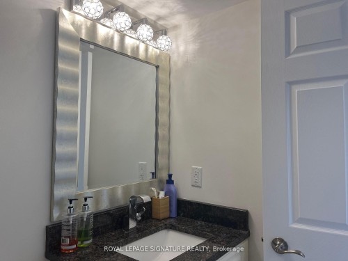 311-220 Forum Drive, Mississauga, ON - Indoor Photo Showing Bathroom