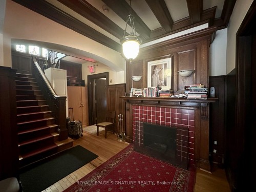 100A-646 Broadview Avenue, Toronto, ON - Indoor Photo Showing Other Room