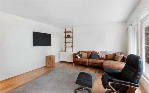 5087 Catalina Terr, Saanich, BC 