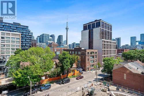 515 - 543 Richmond Street W, Toronto, ON - Outdoor