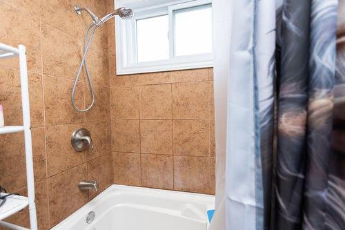 Bathroom - 2870  - 2874 Rue Rathwell, Montréal (Lachine), QC - Indoor Photo Showing Bathroom