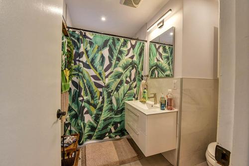 Salle de bains - 1220  - 1222 Rue Montpellier, Montréal (Saint-Laurent), QC - Indoor