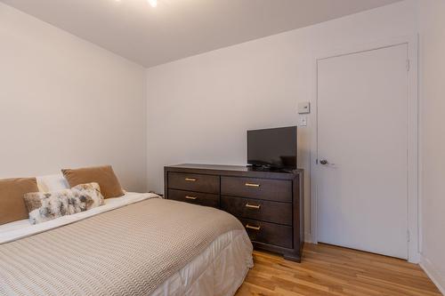 Primary bedroom - 6352 Boul. Des Roseraies, Montréal (Anjou), QC - Indoor Photo Showing Bedroom