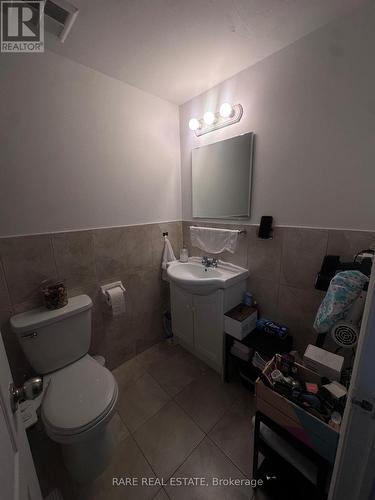 1 - 198 Augusta Avenue, Toronto, ON - Indoor Photo Showing Bathroom