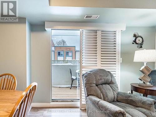 105 - 3267 King Street E, Kitchener, ON - Indoor