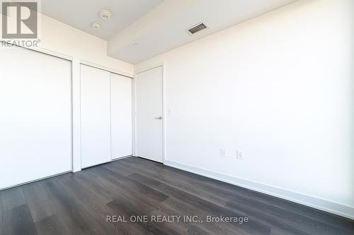 3512 - 3900 Confederation Parkway, Mississauga, ON - Indoor Photo Showing Other Room