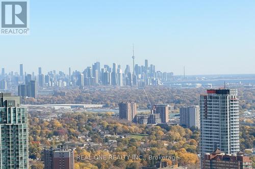 3512 - 3900 Confederation Parkway, Mississauga, ON - Outdoor With View