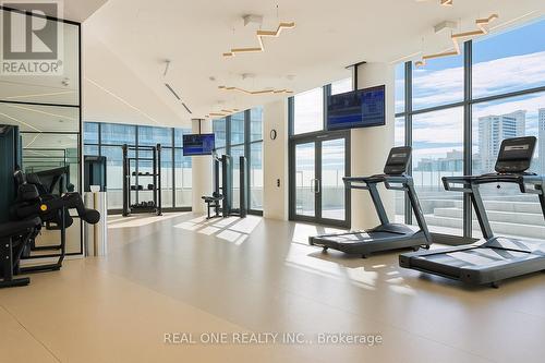 3512 - 3900 Confederation Parkway, Mississauga, ON - Indoor Photo Showing Gym Room