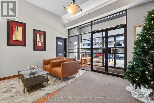 705 - 141 Somerset Street W, Ottawa, ON - Indoor Photo Showing Other Room