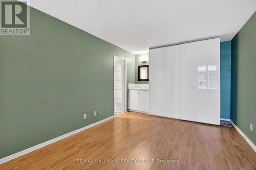 705 - 141 Somerset Street W, Ottawa, ON - Indoor Photo Showing Other Room