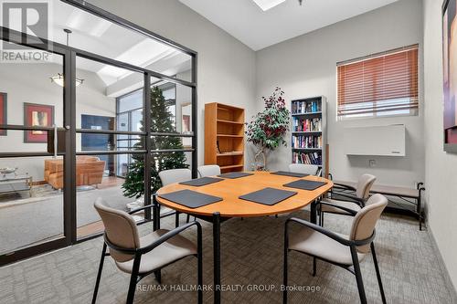 705 - 141 Somerset Street W, Ottawa, ON - Indoor