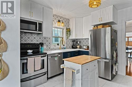 17 Junkin Street, St. Catharines, ON - Indoor Photo Showing Kitchen