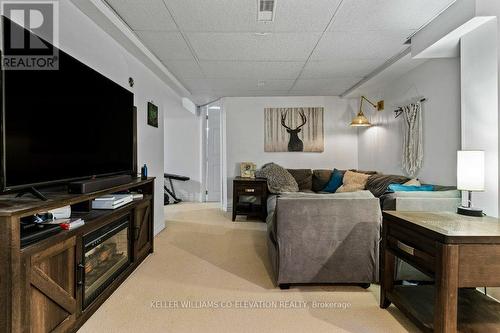 17 Junkin Street, St. Catharines, ON - Indoor